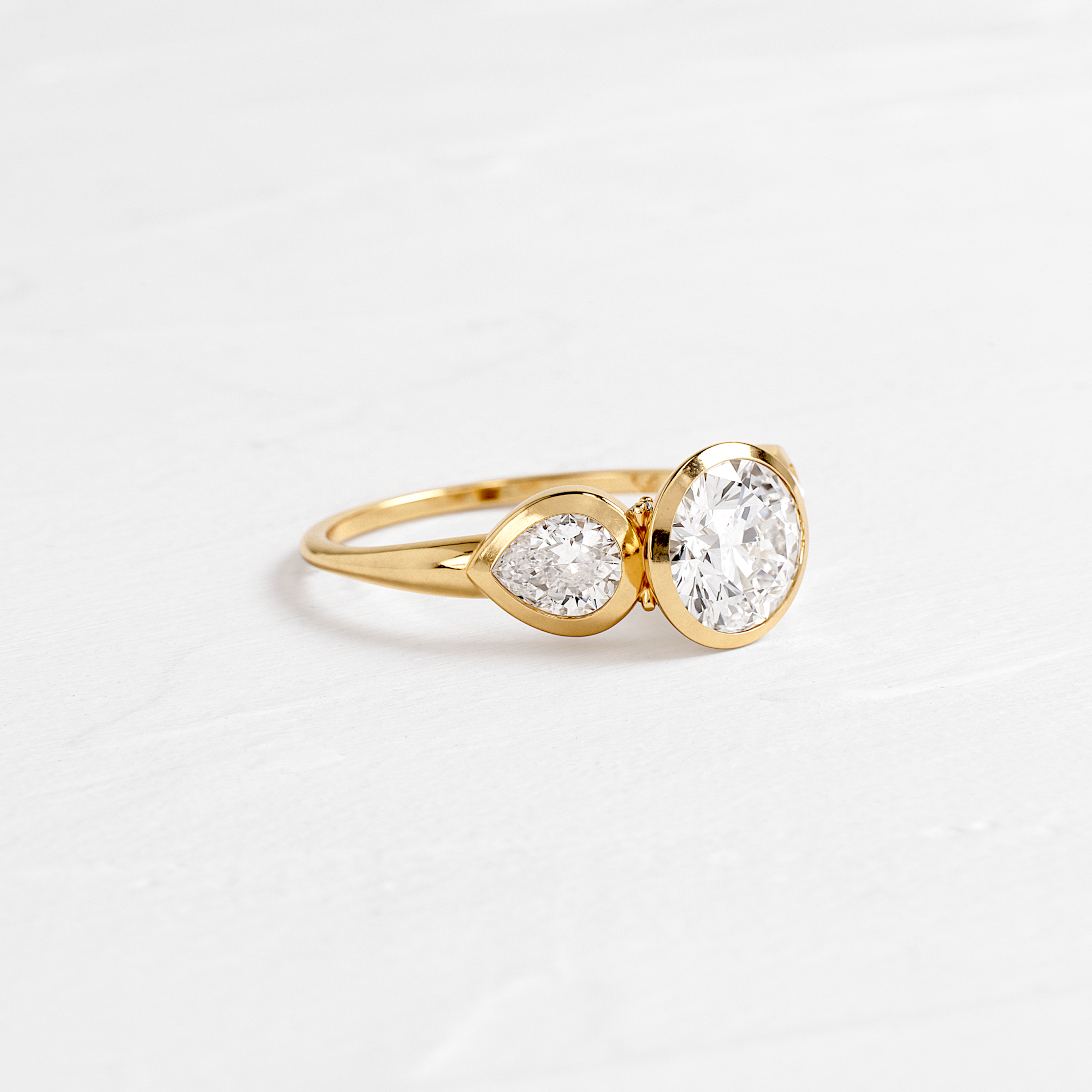 Moonrise Ring, Round Cut | Melanie Casey