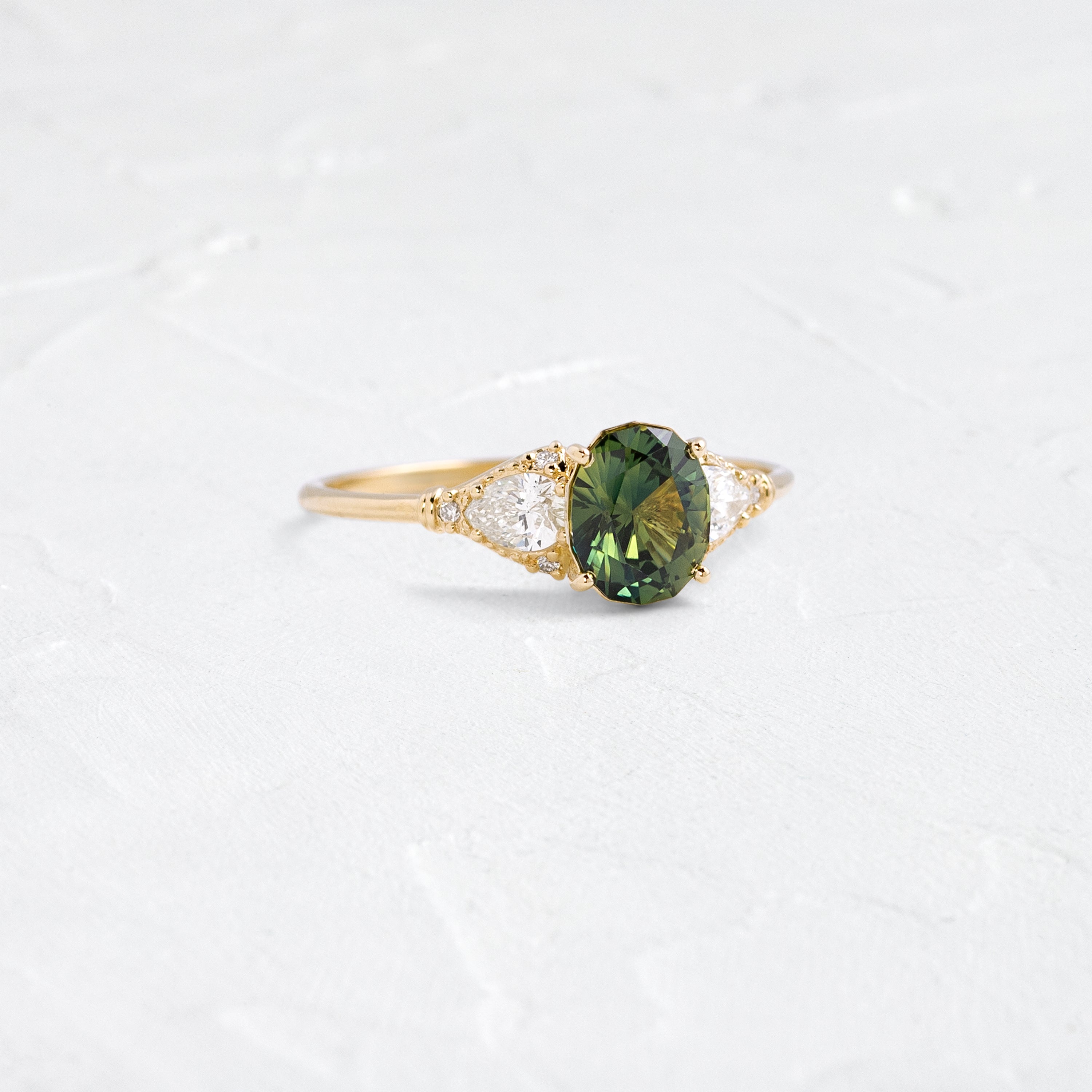 TOURMALINE VERTE D' AFRIQUE 5.3 mm x 4.7 mm ★★ P495.154t TOURMALINE VERTE D' AFRIQUE 5.3 mm x 4.7 mm ★★ P495.154t