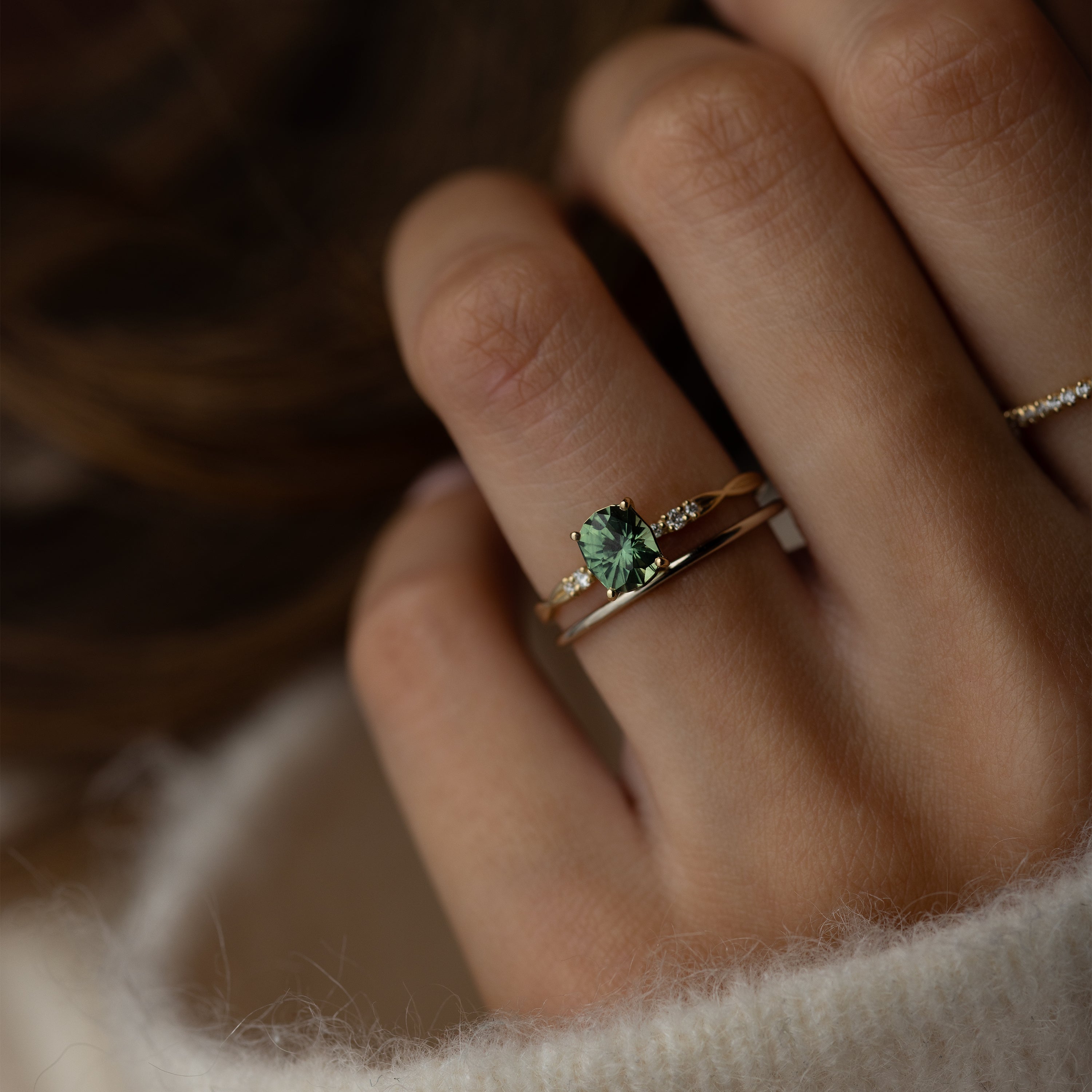 Trestle Ring, 0.91ct. Yellowish Green Thai Sapphire | Melanie