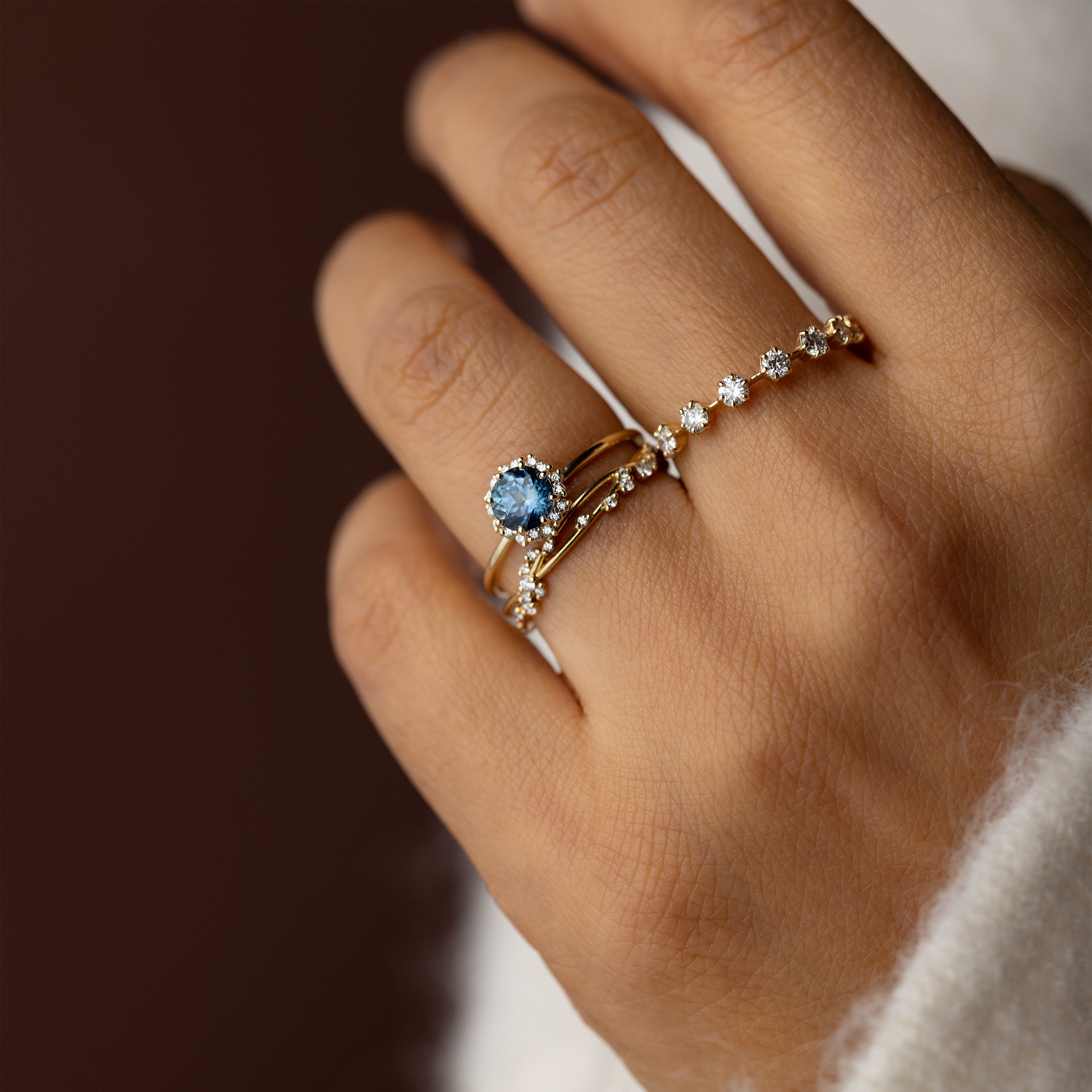 Sapling Ring, 0.97ct. Blue Sapphire | Melanie Casey Jewelry