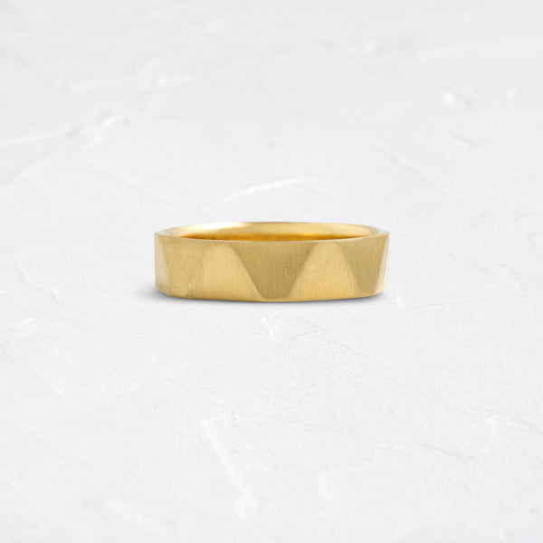 Switchback Band: 5.8mm Size 10.5 - In Stock | Melanie Casey Fine