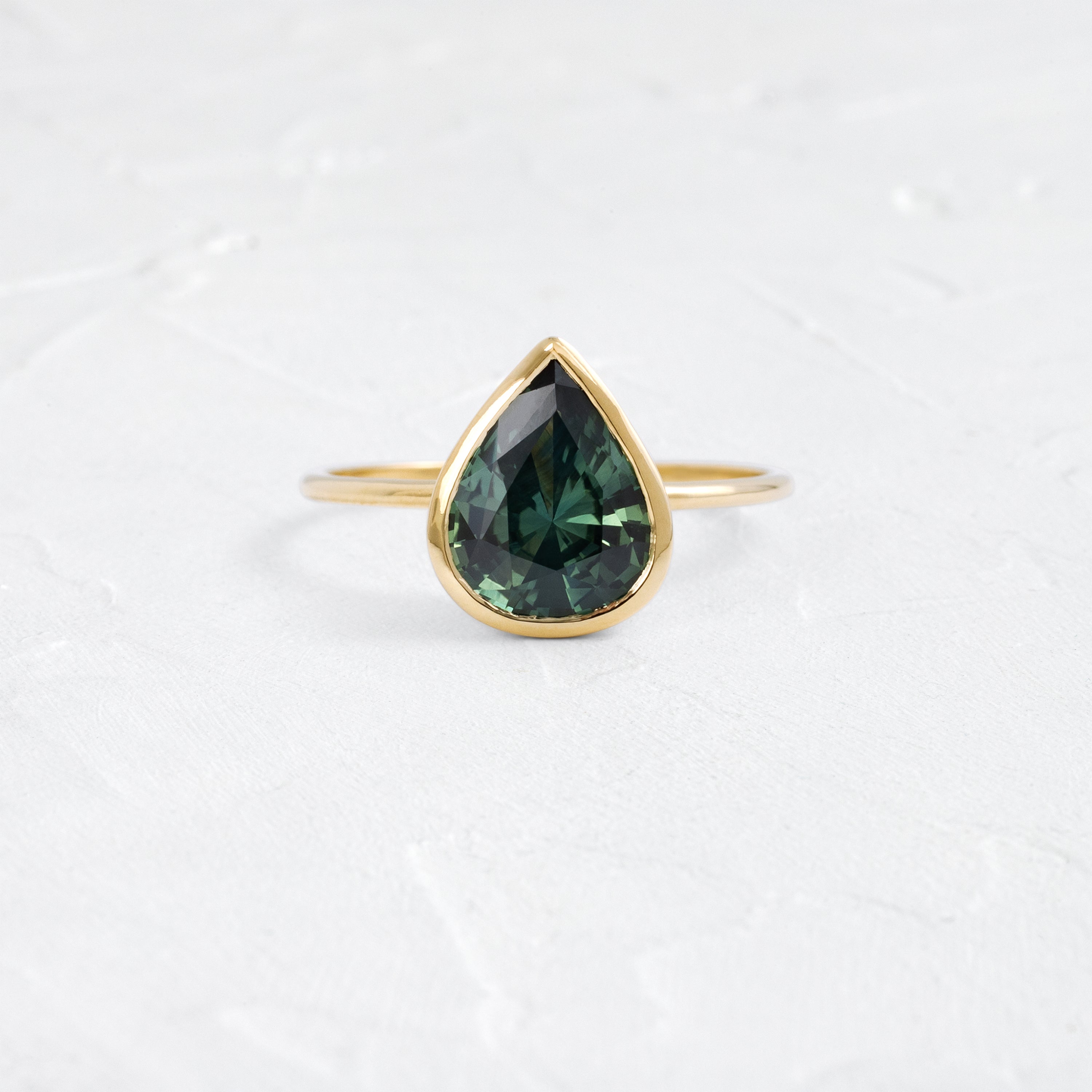 Gemstones 凛 1.83-Carat Deep Blue-Green Spinel - Earth's Treasury