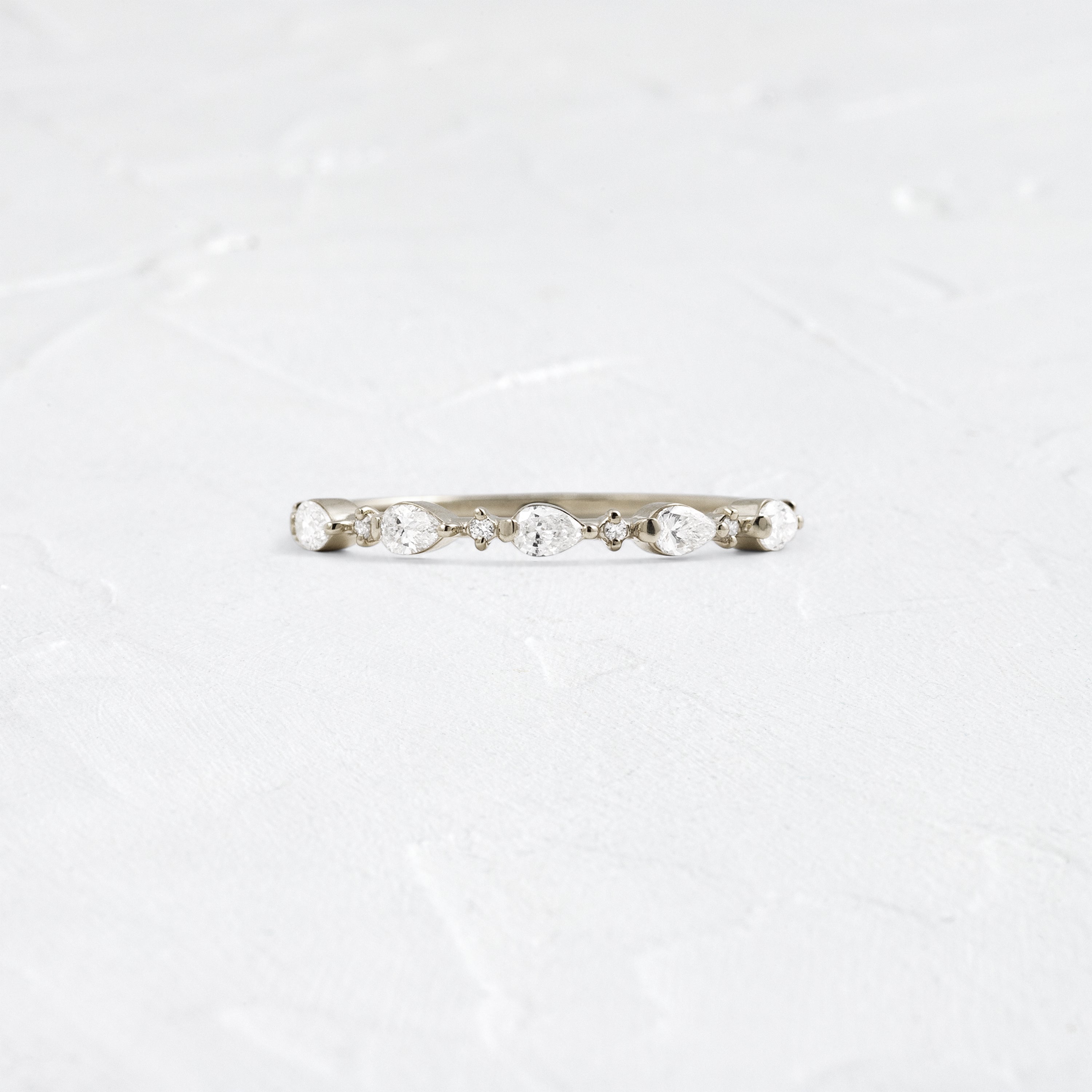 Interlace Band in Pear Cut | Melanie Casey