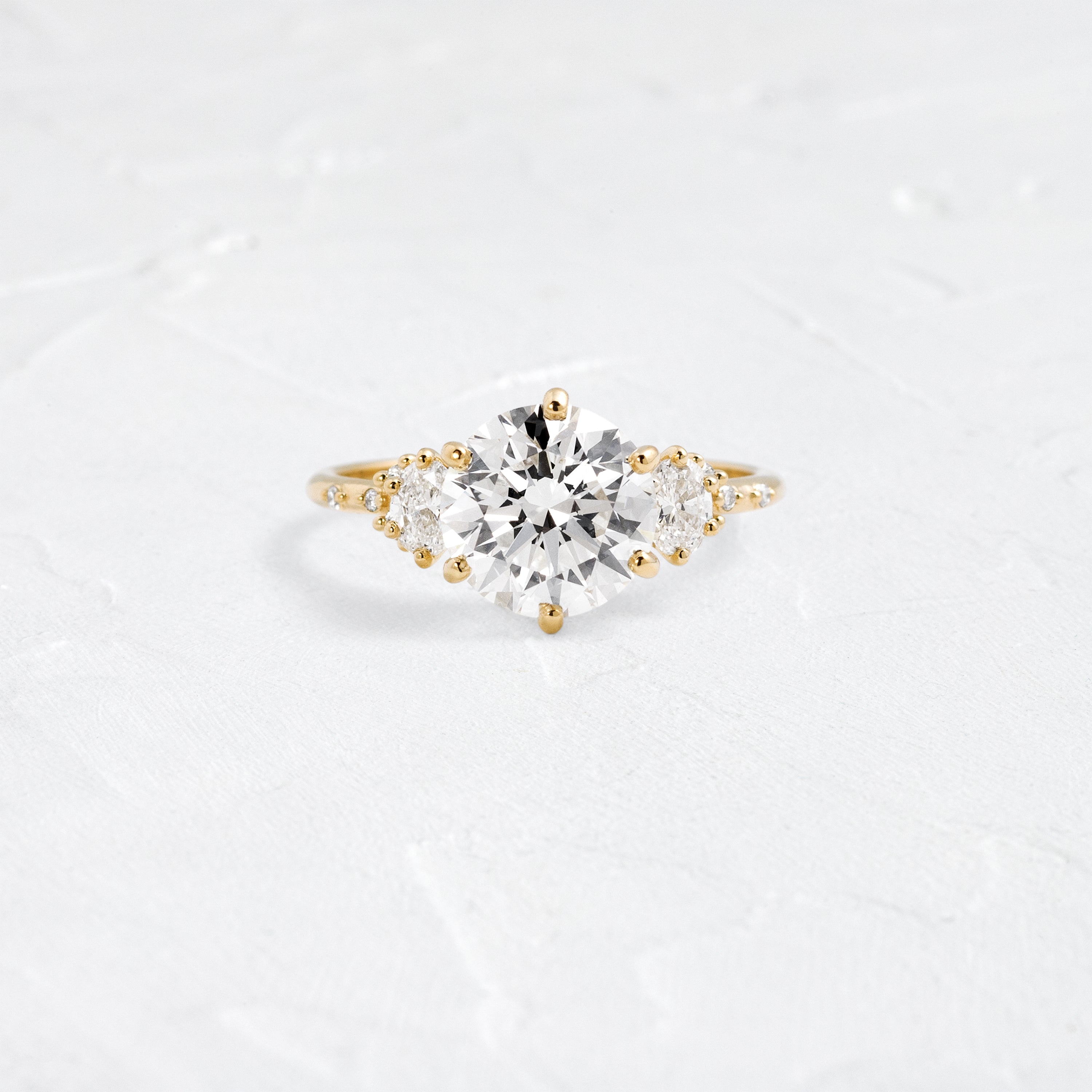 Resonate Ring, Round Cut | Melanie Casey Fine Jewelry