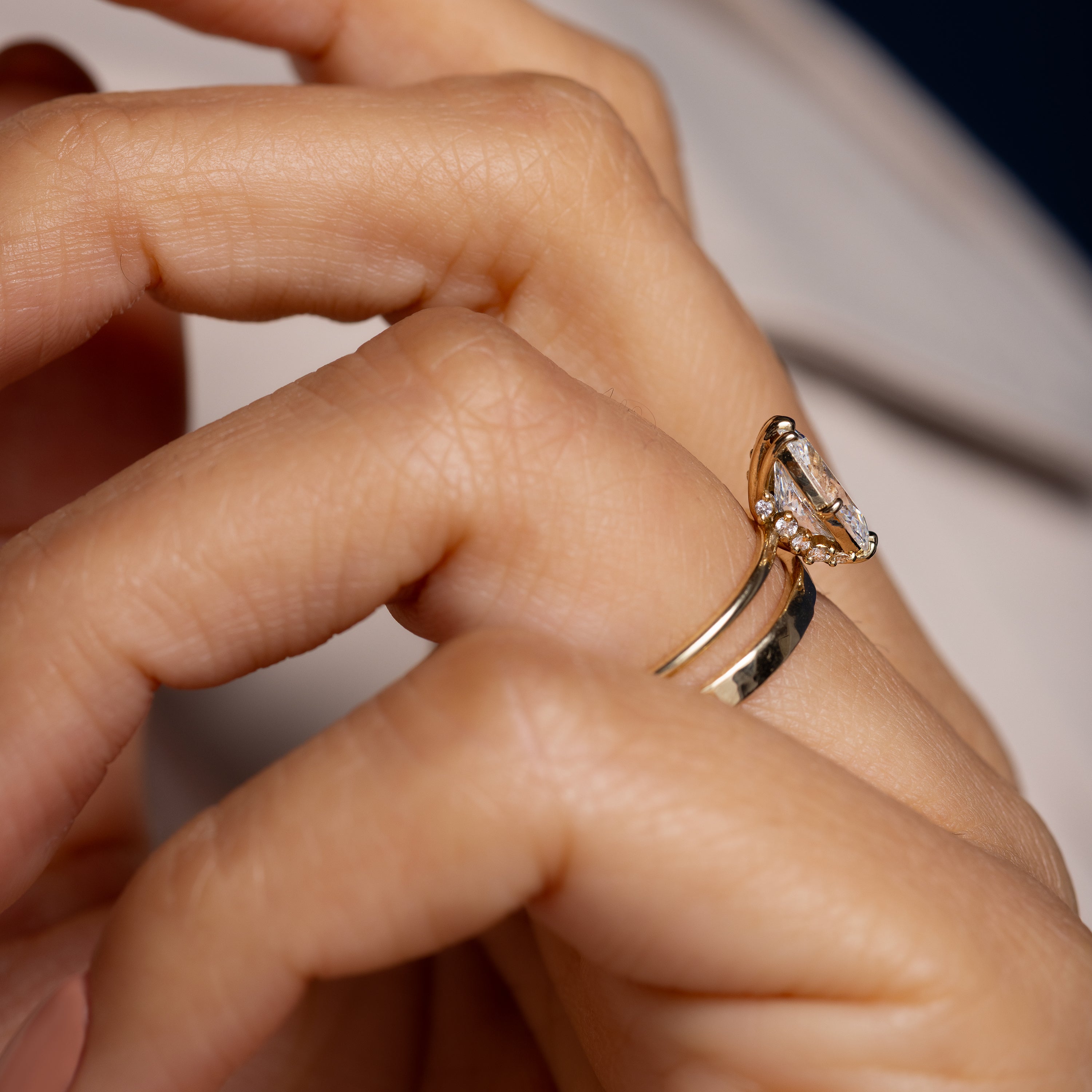 好きです鈴木くん!! Engagement Ring 好きです鈴木くん!! Engagement Ring Unique Wedding & Engagement