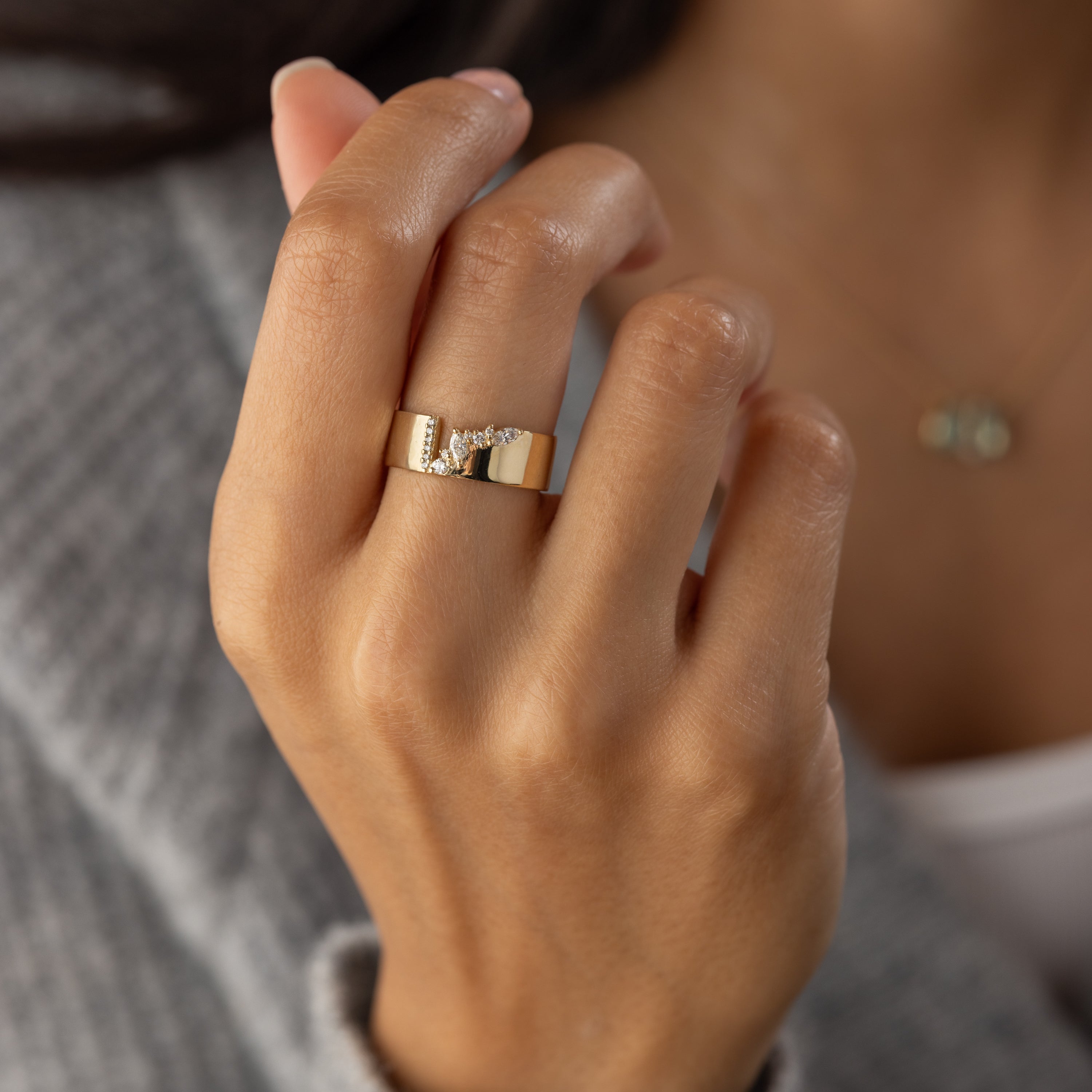 Metal Cigarette Case/Box With Rubber Band, Holds 14-16