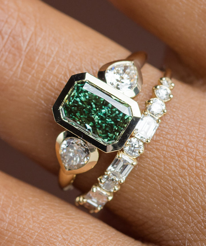 Green Diamonds – Melanie Casey