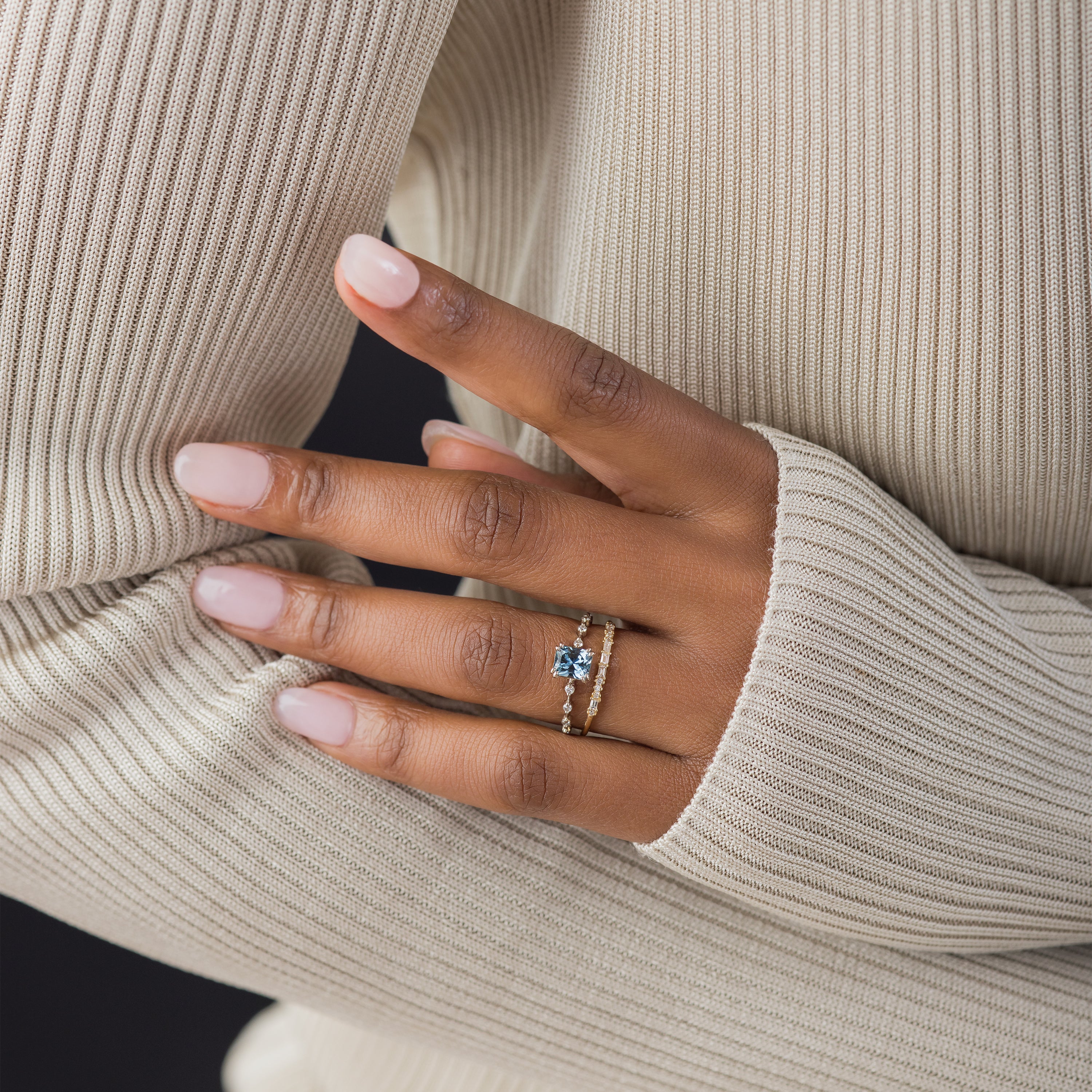 K18メレー3psF.Ring Distance Ring, 1ct. Blue Montana Sapphire | Melanie Casey Fine Jewelry