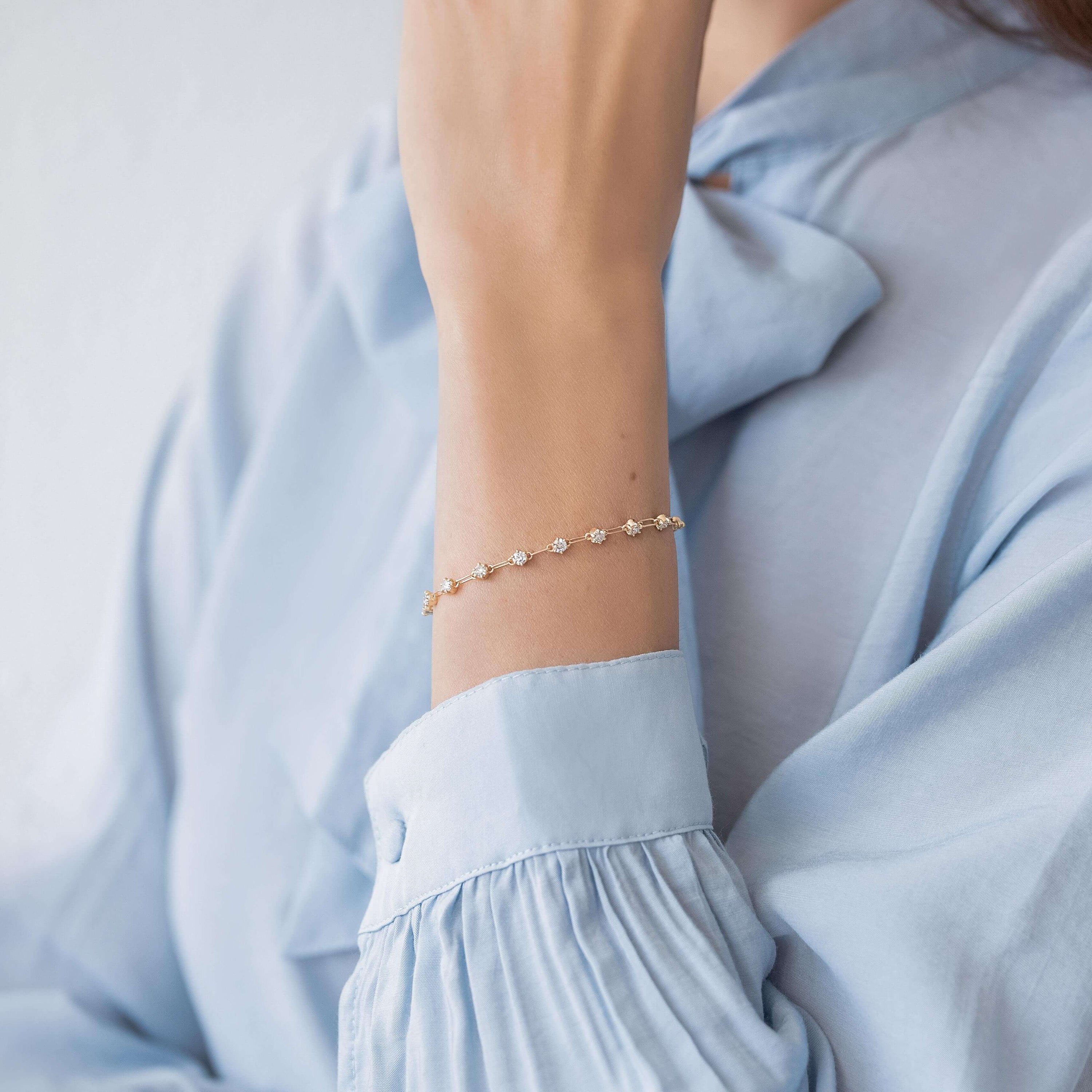 Oval Catch Clasp Chain Bracelet | Melanie Casey Fine Jewelry