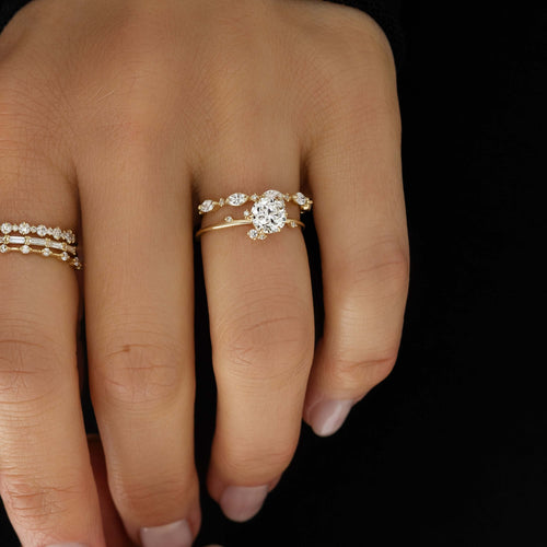 To A Flame Ring, Round Cut